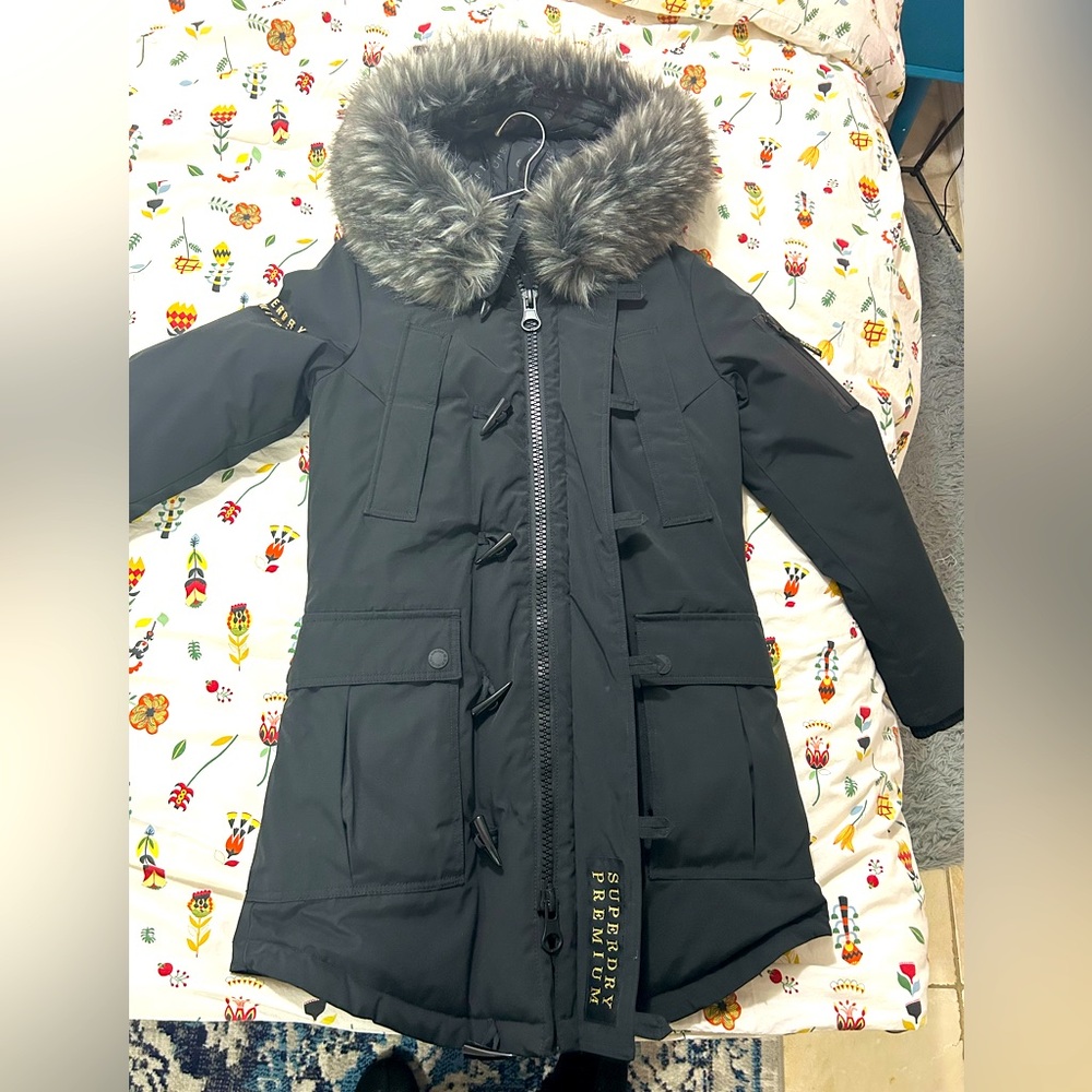 SUPERDRY PREMIUM snow coat.